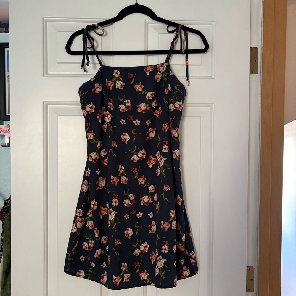 Dee Elly Floral Tie-Strap Shift Slip Dress Women’s XS/S